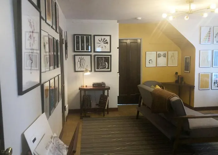 Gallery Loft Of #1 Host In Il * Oak Park